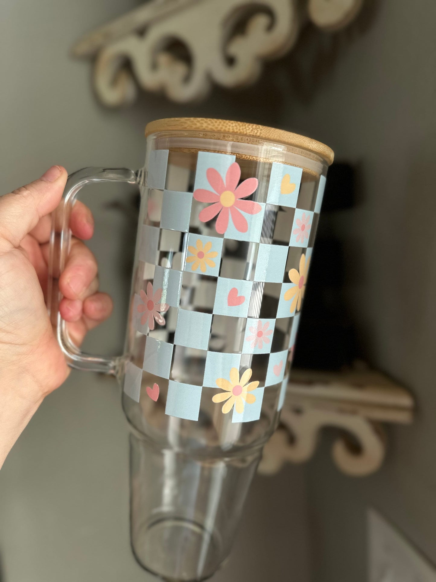 40oz Glass Tumbler, 40oz Glass with handle, Retro Checkered daisy Glass Tumbler , Coffee Glass, Viral Coffee Glass, Retro Tumbler